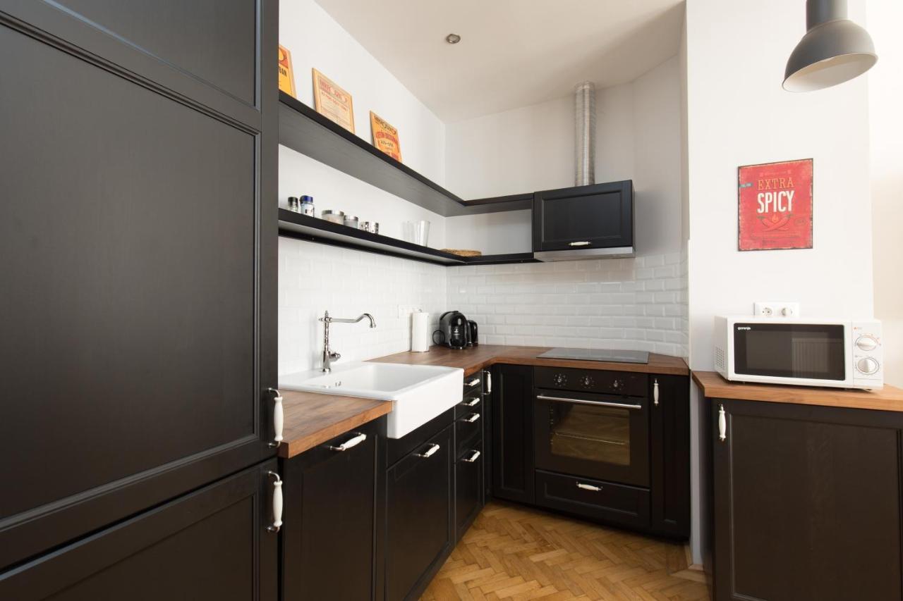 King Rustik & Central Apartment Budapest Eksteriør bilde